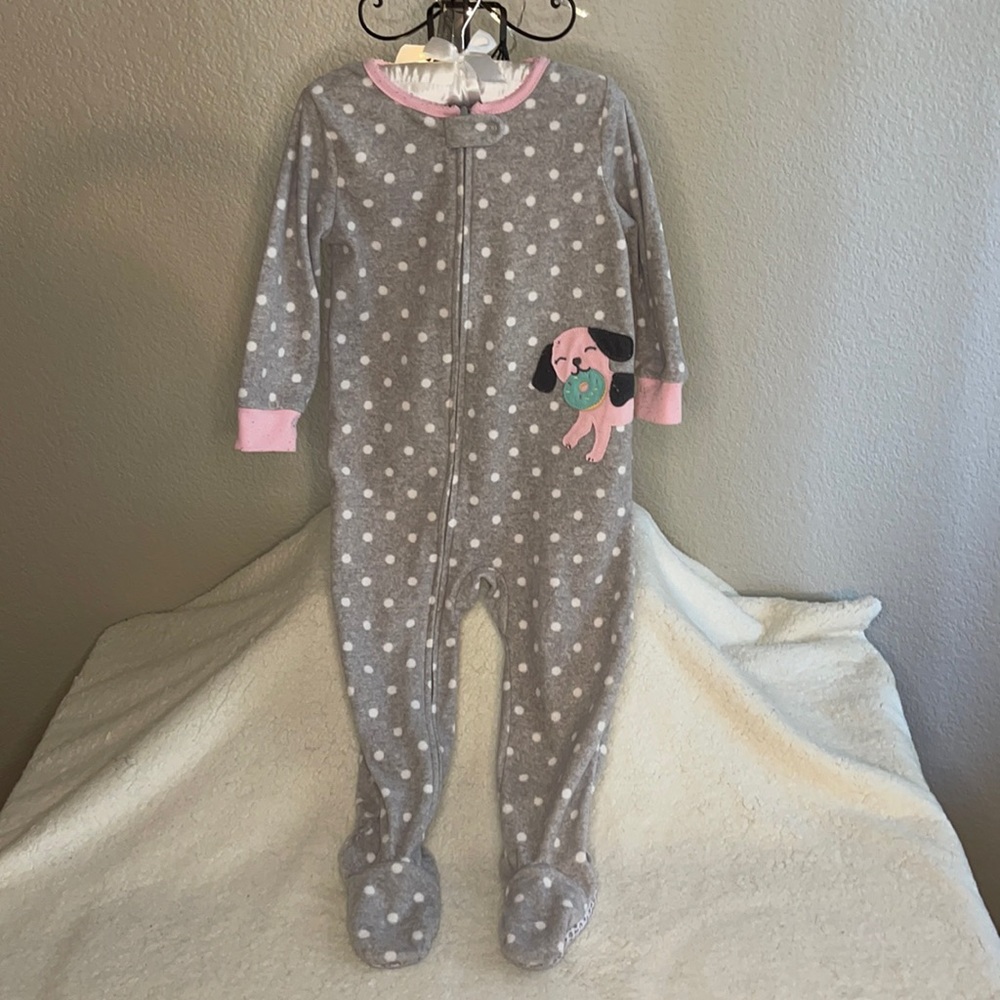 Carter’s footies 2T